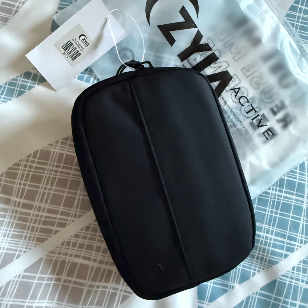 ZYIA Black Crossbody Bag BNWT